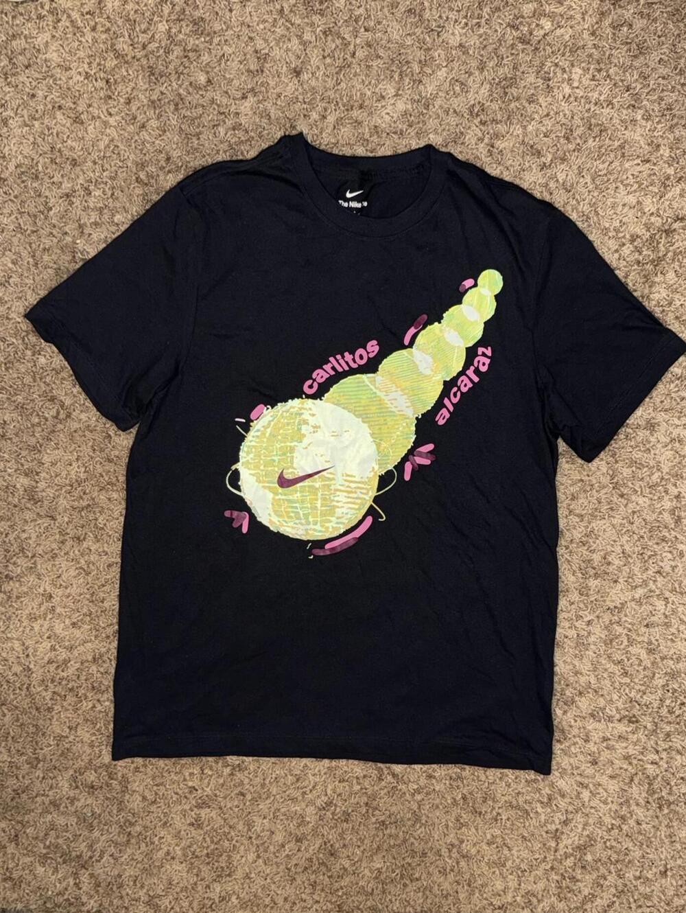 Nike Men's Carlos Alcaraz Graphic Tennis Ball T-Shirt